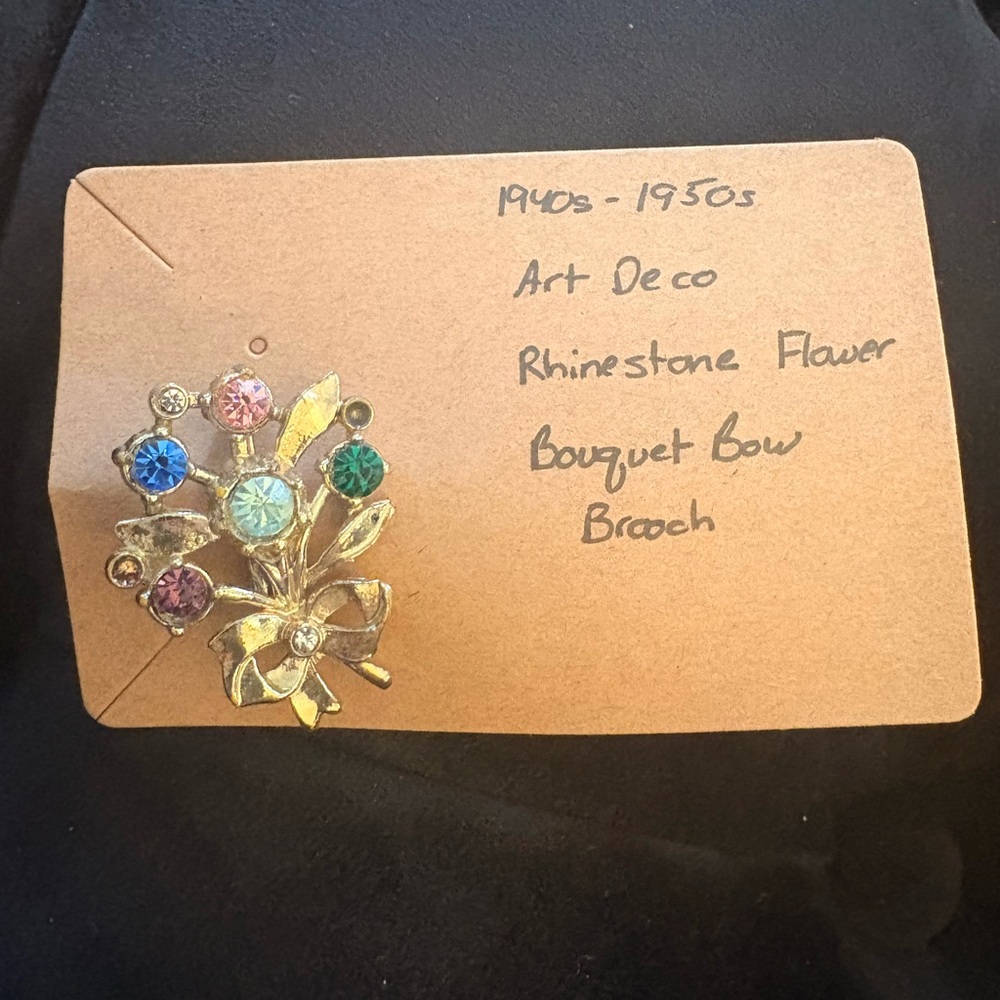 Art Deco 1940s-1950s Rhinestone Flower Brooch